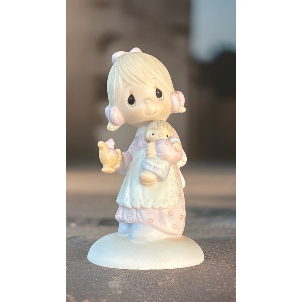 2-Precious Moments Jesus Is The Light 1977 Jonathan & David Enesco Figurine